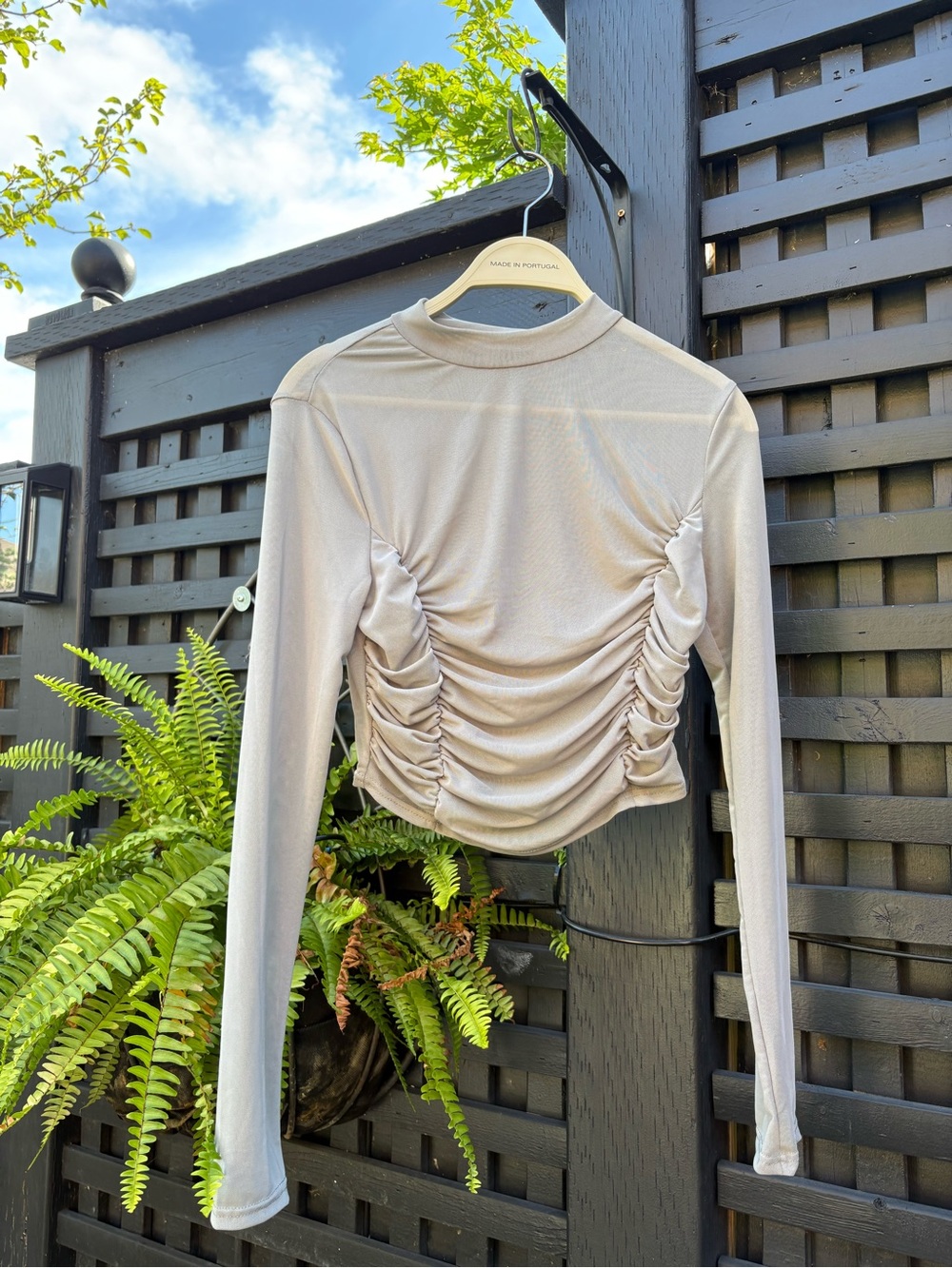 SHEIN Taupe Ruched Long Sleeve Crop Top